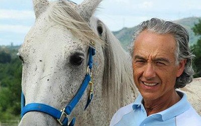 Félix Lorente, campeón de raid: «Esta disciplina requiere estar muy cerca de los caballos»